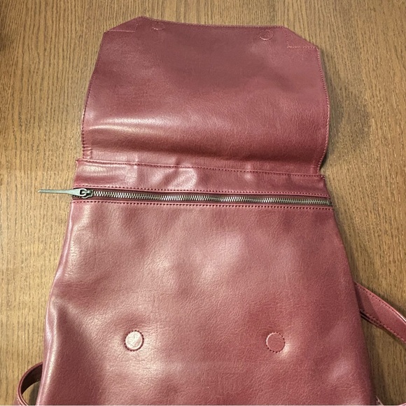 Matt & Nat Women's Burgundy Backpack - Picture 5 of 5